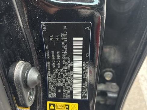 Used 2019 Toyota Highlander XLE image 9