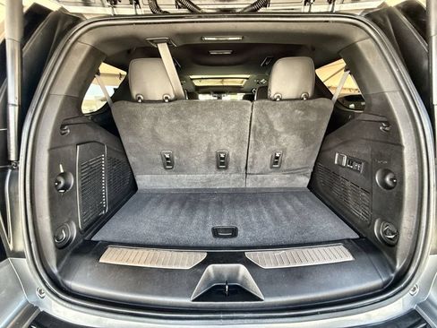 Used 2022 Chevrolet Tahoe RST w/ Luxury Package AWD/4WD image 18