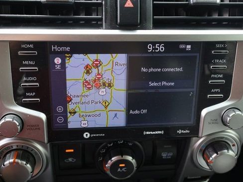 Used 2020 Toyota 4Runner SR5 AWD/4WD image 25
