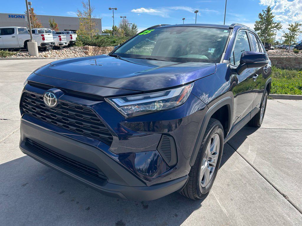 Used 2025 Toyota RAV4 XLE w/ Convenience Package AWD/4WD image 3