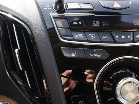 Used 2024 Acura RDX SH-AWD image 43