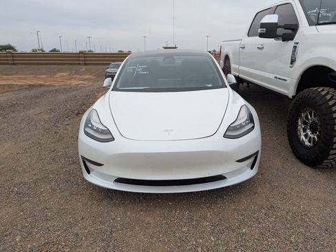 Used 2018 Tesla Model 3 RWD image 3