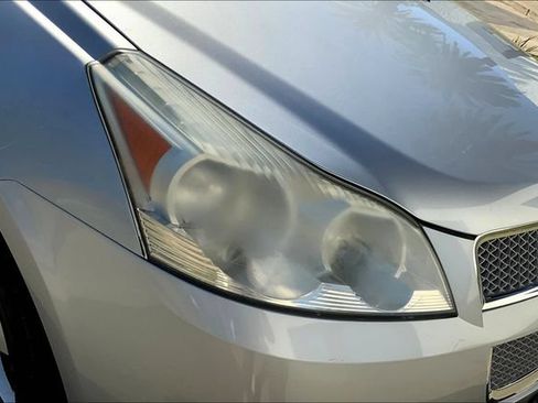 Used 2012 Chevrolet Traverse LTZ FWD image 27