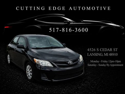 Used 2012 Toyota Corolla LE FWD image 1