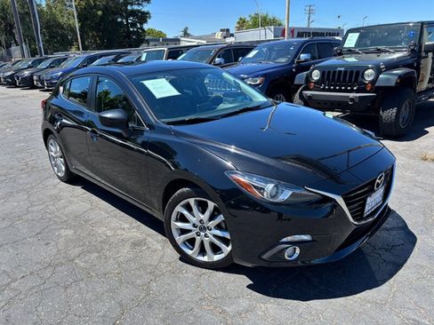Used 2016 MAZDA MAZDA3 s Grand Touring FWD image 2