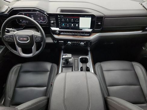 Used 2024 GMC Sierra 1500 Elevation w/ Elevation Premium Package image 10