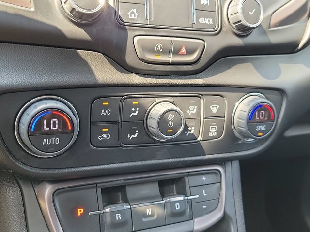 Used 2022 GMC Terrain AT4 w/ Tech Package AWD/4WD image 26