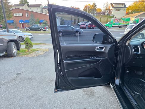 Used 2013 Dodge Durango Crew w/ Crew Convenience Group image 10