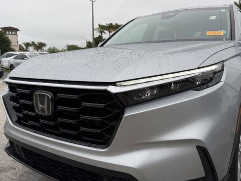 Used 2025 Honda CR-V EX-L image 10