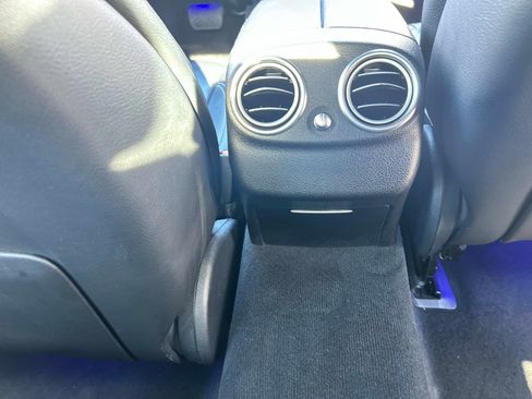 Used 2017 Mercedes-Benz E 300 4MATIC image 14