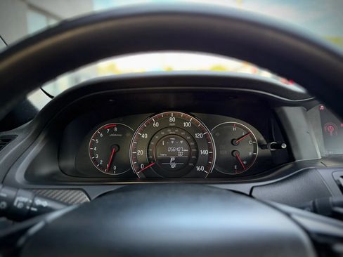 Used 2017 Honda Accord Sport image 10