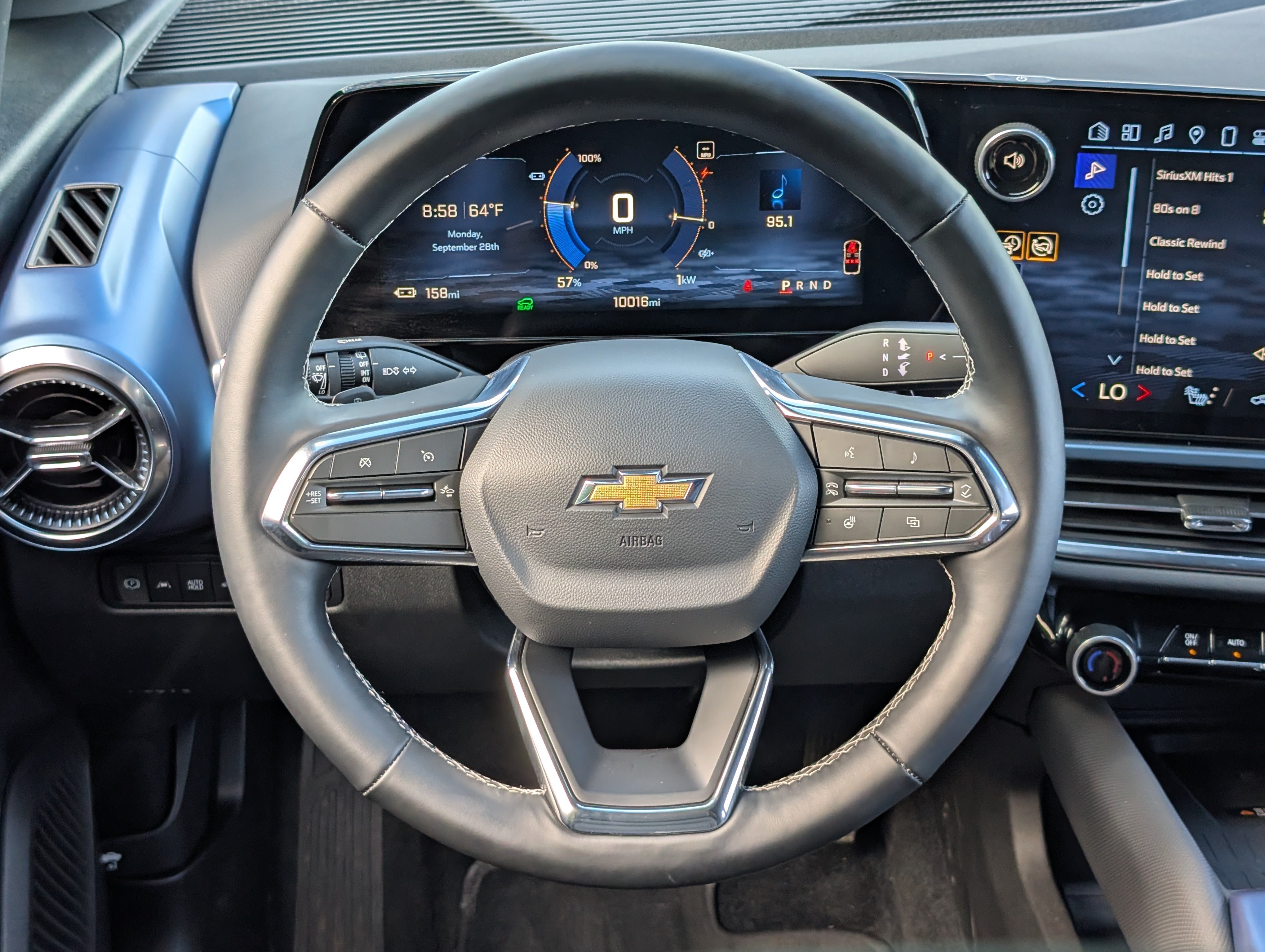 Used 2025 Chevrolet Equinox EV LT w/ Convenience Package AWD/4WD image 24