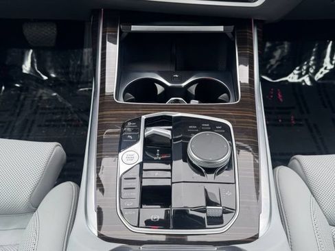 Certified 2026 BMW X7 xDrive40i AWD/4WD image 24