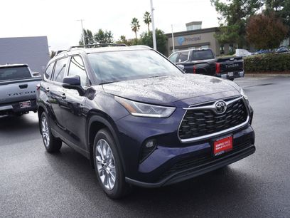 New 2026 Toyota Highlander Limited