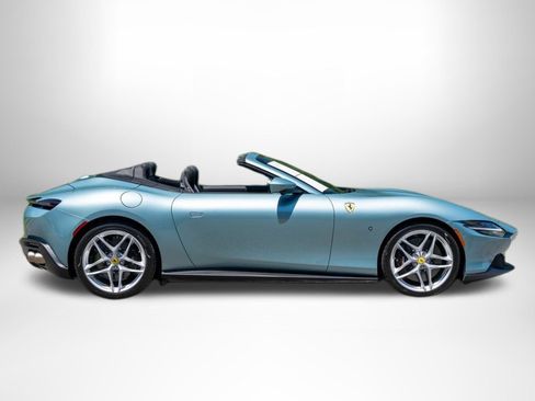 Used 2024 Ferrari Roma Spider RWD image 8