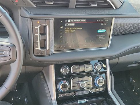 Used 2023 GMC Yukon Denali image 10