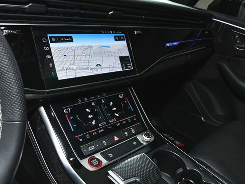 Used 2021 Audi SQ7 Premium Plus w/ Executive Package image 47