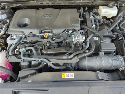 Used 2024 Toyota Camry XLE image 22