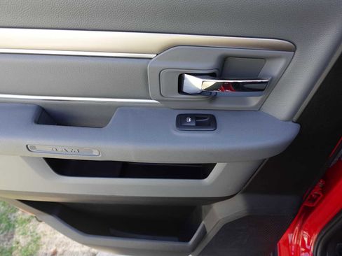 Used 2018 RAM 1500 Big Horn image 24