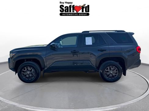 Used 2025 Toyota 4Runner SR5 AWD/4WD image 4