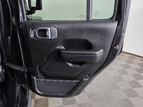 Used 2021 Jeep Wrangler Unlimited Sport AWD/4WD image 32