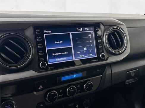 Used 2022 Toyota Tacoma TRD Off-Road RWD image 9