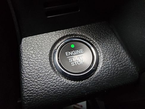 Used 2019 Ford Expedition XLT w/ Equipment Group 201A RWD image 23
