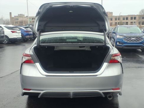 Used 2023 Toyota Camry SE image 7