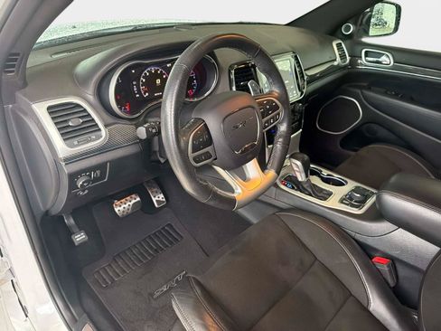 Used 2020 Jeep Grand Cherokee SRT w/ Trailer Tow Group IV AWD/4WD image 17