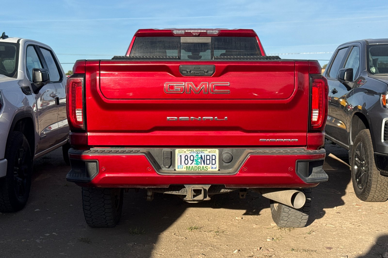 Used 2022 GMC Sierra 3500 Denali w/ Technology Package AWD/4WD image 5