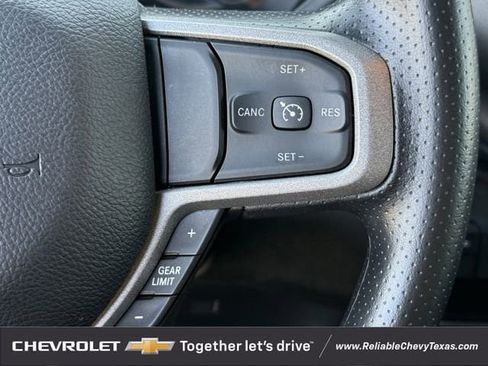 Used 2024 RAM 2500 Tradesman w/ Chrome Appearance Group image 17