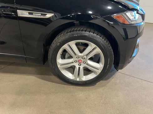 Used 2017 Jaguar F-PACE R-Sport AWD/4WD image 43