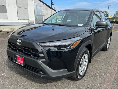 New 2026 Toyota Corolla Cross L AWD/4WD image 1