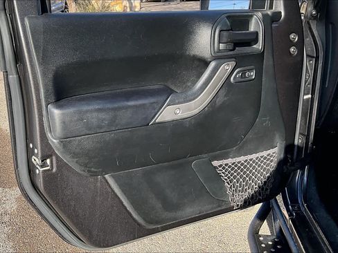 Used 2018 Jeep Wrangler Unlimited Sport S image 21