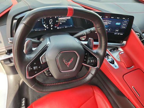 Used 2022 Chevrolet Corvette Stingray Preferred Cpe w/ Z51 Performance Package RWD image 11