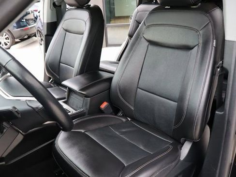 Used 2024 Ford Explorer Limited image 10