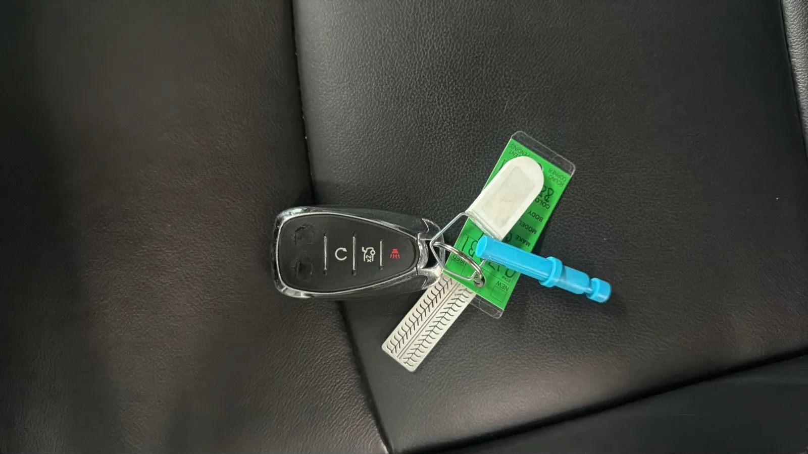 Used 2017 Chevrolet Cruze Premier w/ RS Package FWD image 9