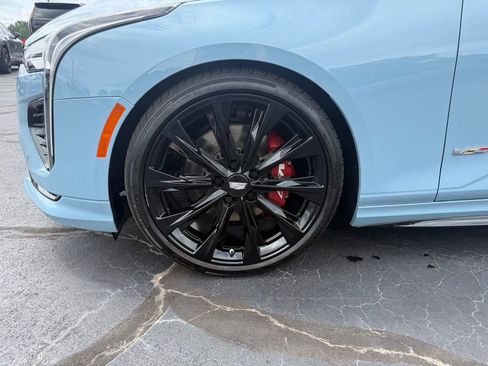 Used 2025 Cadillac CT4 V w/ LPO, ONYX Package RWD image 8