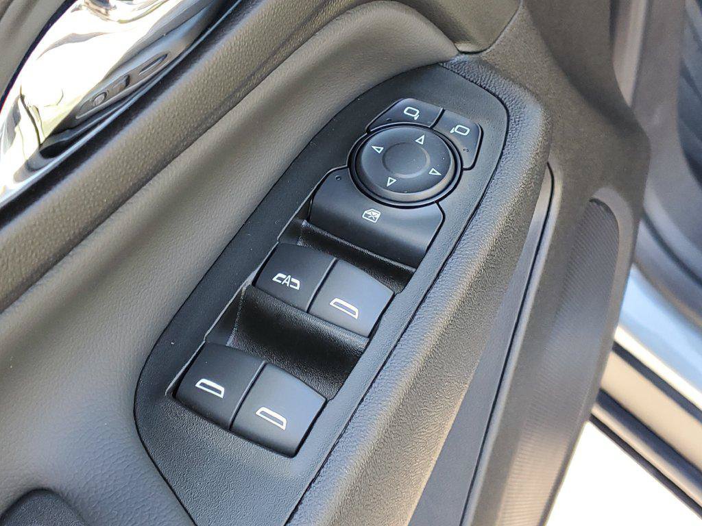 Used 2024 Chevrolet Equinox LT FWD image 21