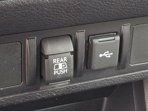 Used 2023 Toyota Tacoma SR5 AWD/4WD image 15