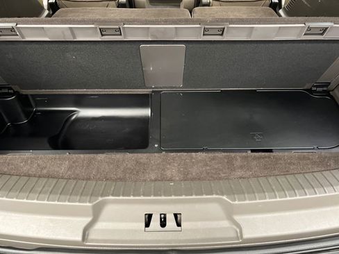 Used 2021 Ford Expedition Limited w/ Cargo Package RWD image 46
