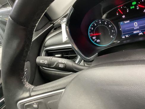 Used 2023 Chevrolet Equinox LT FWD image 20