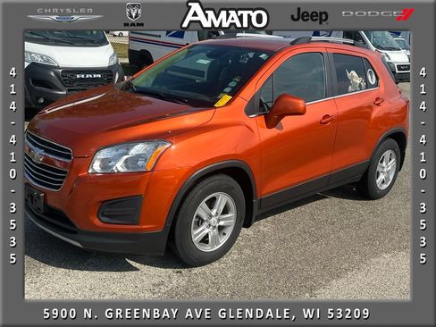 Used 2015 Chevrolet Trax LT w/ LT Sun and Sound Package FWD image 1