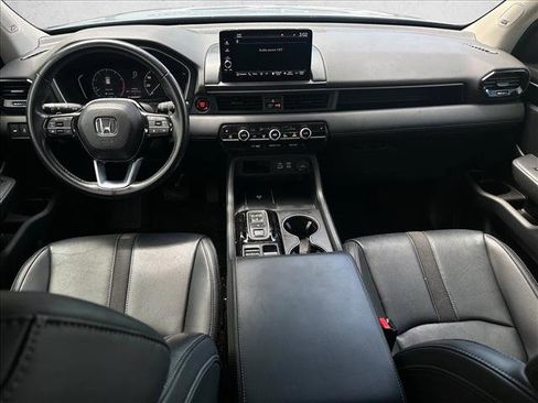 Used 2023 Honda Pilot Touring image 22
