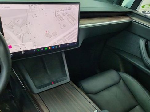 Used 2024 Tesla Model X AWD/4WD image 45