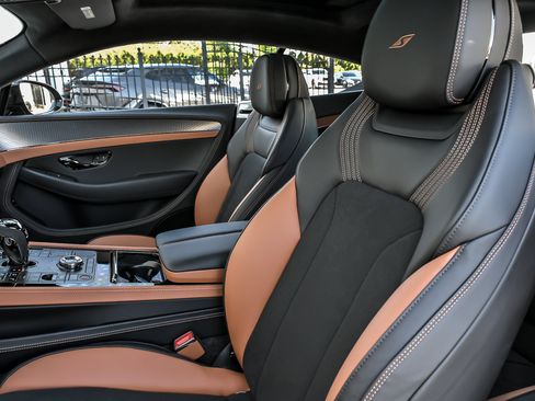 New 2026 Bentley Continental GT AWD/4WD image 28
