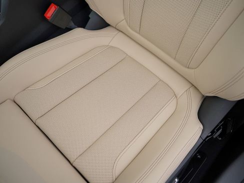 New 2026 BMW 330i Sedan image 11