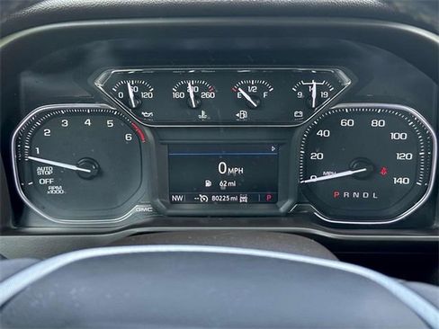 Used 2021 GMC Sierra 1500 SLT w/ SLT Premium Package AWD/4WD image 15