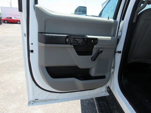 Used 2021 Ford F550 2WD Crew Cab Super Duty image 21
