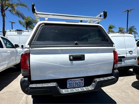 Used 2021 Toyota Tacoma SR RWD image 5
